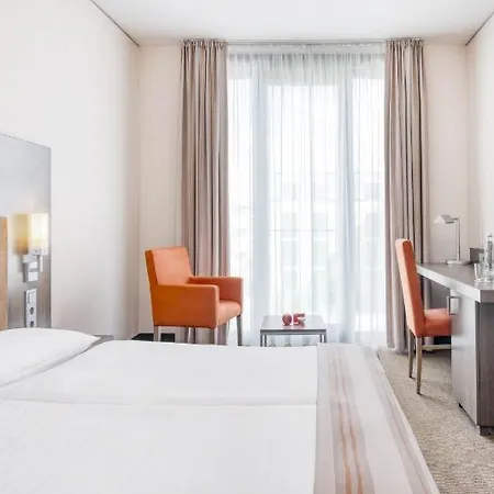 Intercityhotel 4*