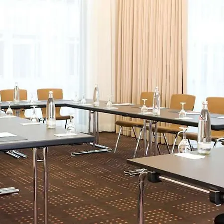 Intercityhotel 4*