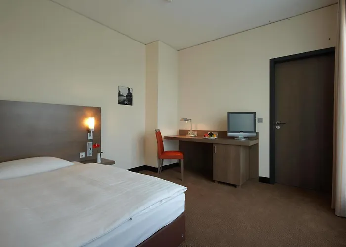 Intercityhotel 4* Dresde