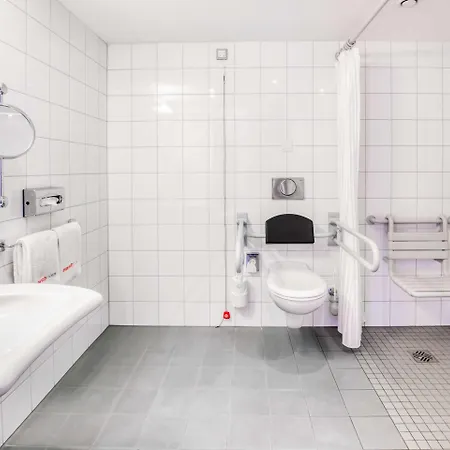 Intercityhotel Hotel 4*