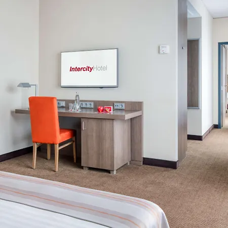 Ξενοδοχείο Intercityhotel 4*