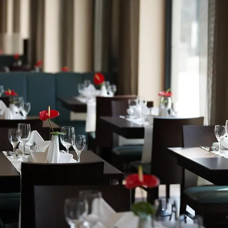 Intercityhotel Otel