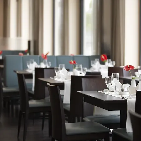 Intercityhotel Hotel 4*