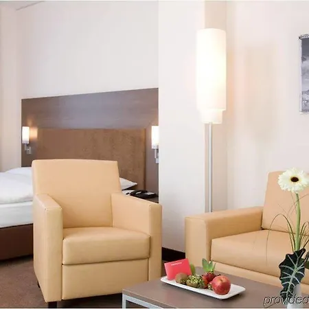 Intercityhotel Hotel 4*