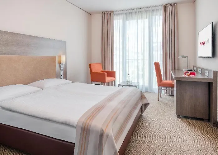 Intercityhotel Отель 4*