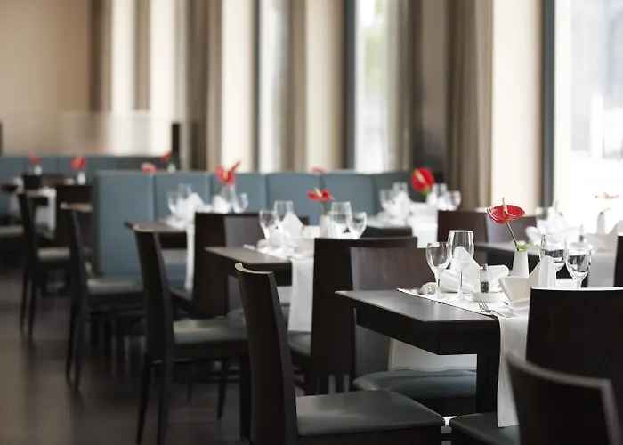 Intercityhotel Отель 4*