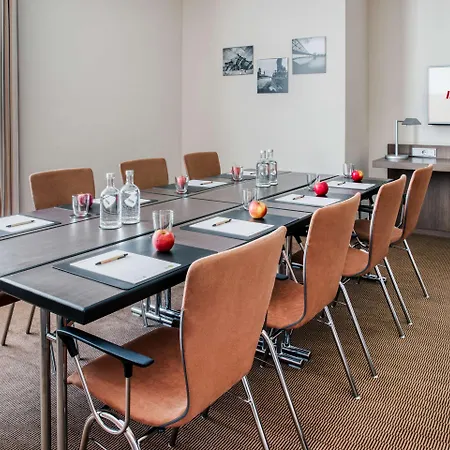 Intercityhotel Hotel 4*